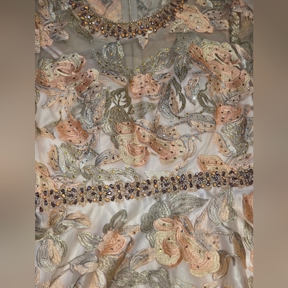 Mac Duggal Floral Embroidered Long Sleeve Dress, A-Line Gown in Cream Peachy NWT - Picture 13 of 15